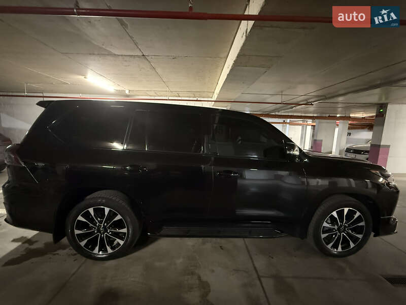 Внедорожник / Кроссовер Lexus LX 2021 в Черновцах