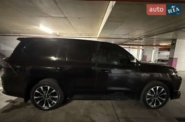 Внедорожник / Кроссовер Lexus LX 2021 в 