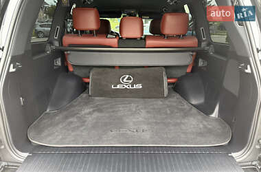 Внедорожник / Кроссовер Lexus LX 2021 в 