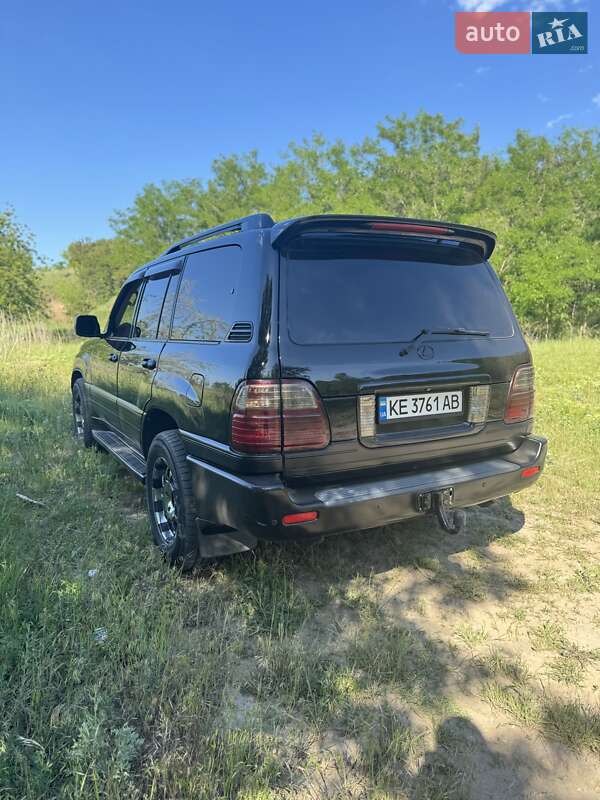 Позашляховик / Кросовер Lexus LX 2005 в Дніпрі