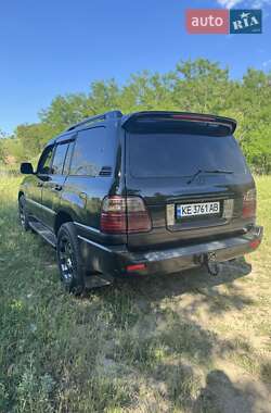 Внедорожник / Кроссовер Lexus LX 2005 в 