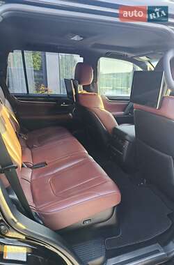 Внедорожник / Кроссовер Lexus LX 2019 в 