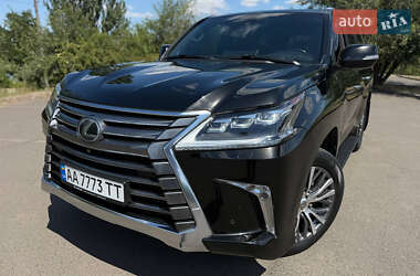 Внедорожник / Кроссовер Lexus LX 2017 в 