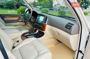 Внедорожник / Кроссовер Lexus LX 2007 в 