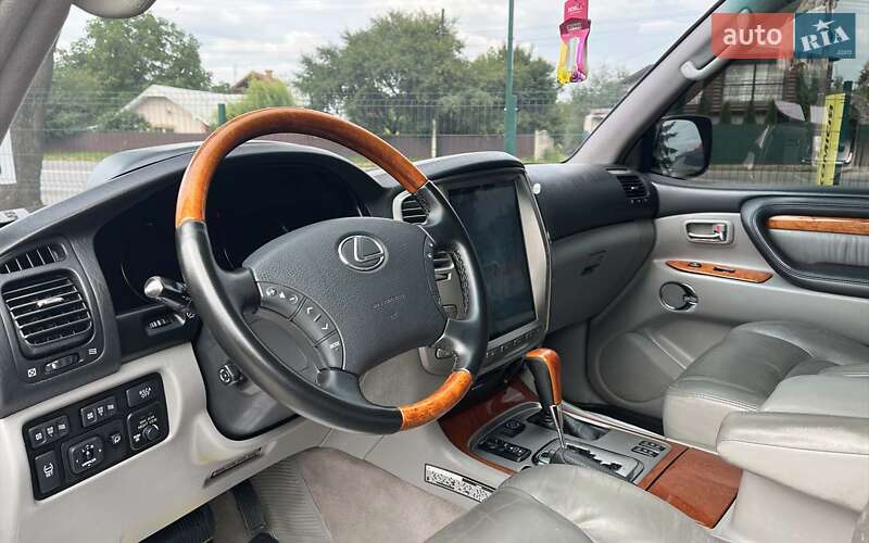 Внедорожник / Кроссовер Lexus LX 2005 в Коломые
