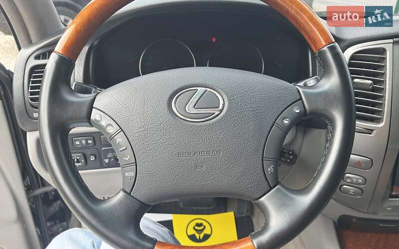 Внедорожник / Кроссовер Lexus LX 2005 в Коломые