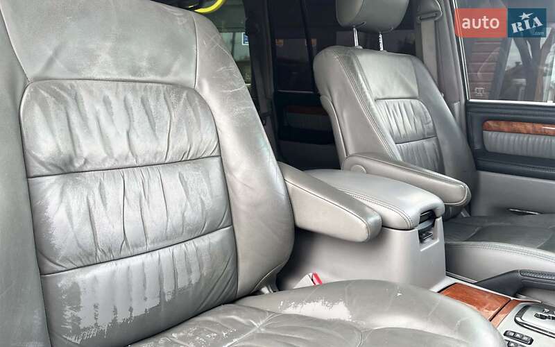 Внедорожник / Кроссовер Lexus LX 2005 в Коломые