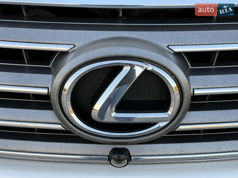 Внедорожник / Кроссовер Lexus LX 2012 в Черновцах