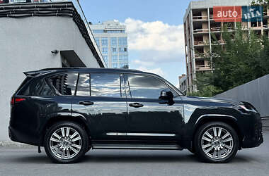 Внедорожник / Кроссовер Lexus LX 2022 в 