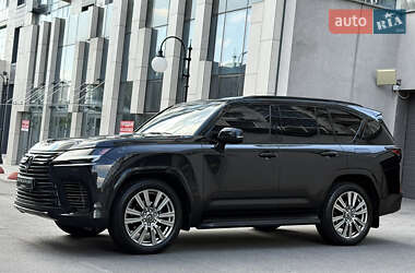Внедорожник / Кроссовер Lexus LX 2022 в 