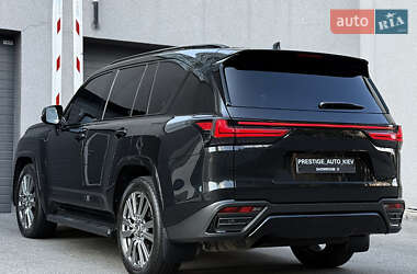 Внедорожник / Кроссовер Lexus LX 2022 в 