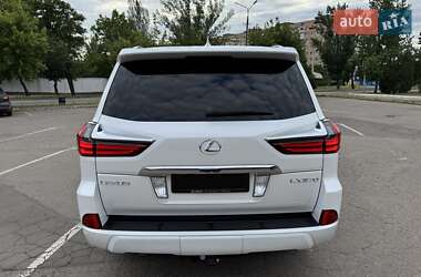 Внедорожник / Кроссовер Lexus LX 2017 в 
