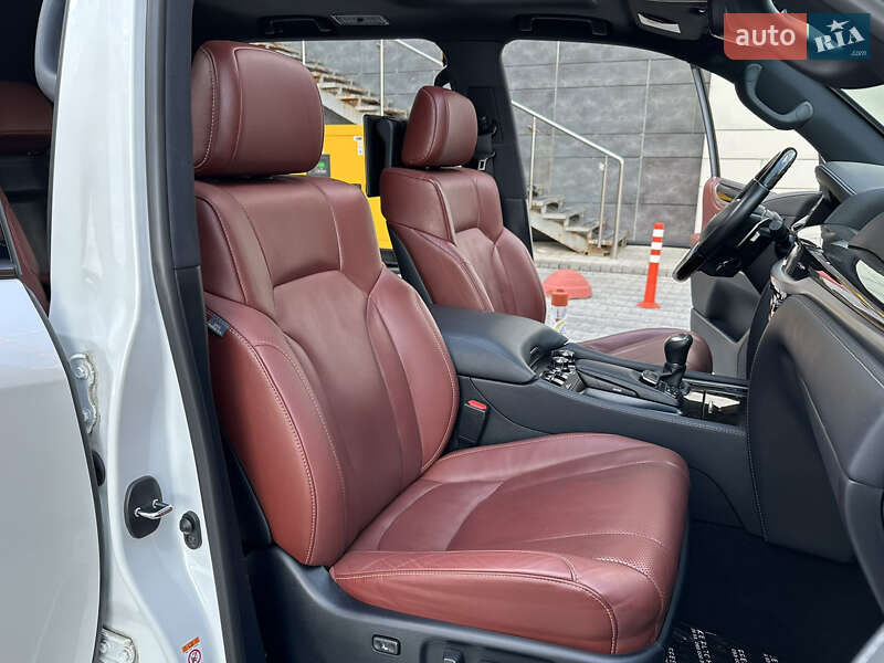 Внедорожник / Кроссовер Lexus LX 2019 в Киеве