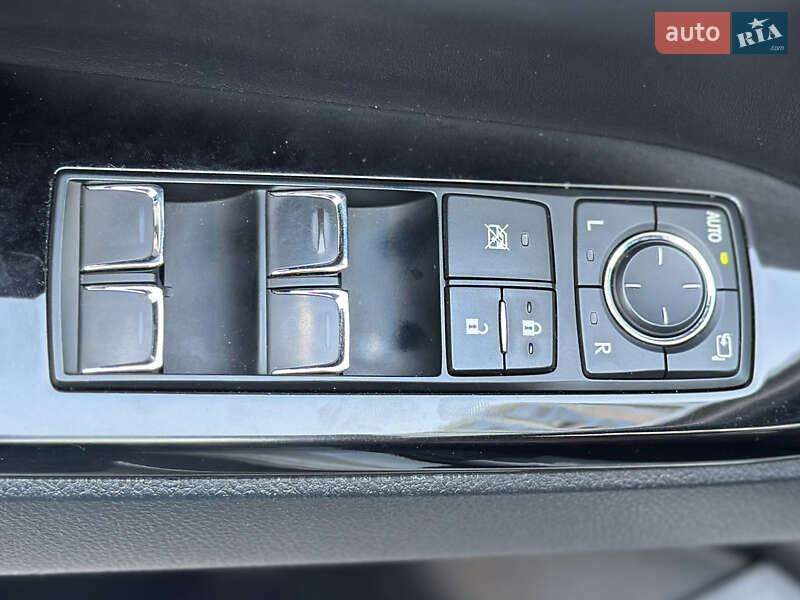 Внедорожник / Кроссовер Lexus LX 2019 в Киеве