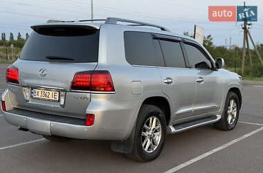 Внедорожник / Кроссовер Lexus LX 2008 в 