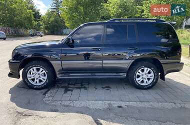 Внедорожник / Кроссовер Lexus LX 2004 в 
