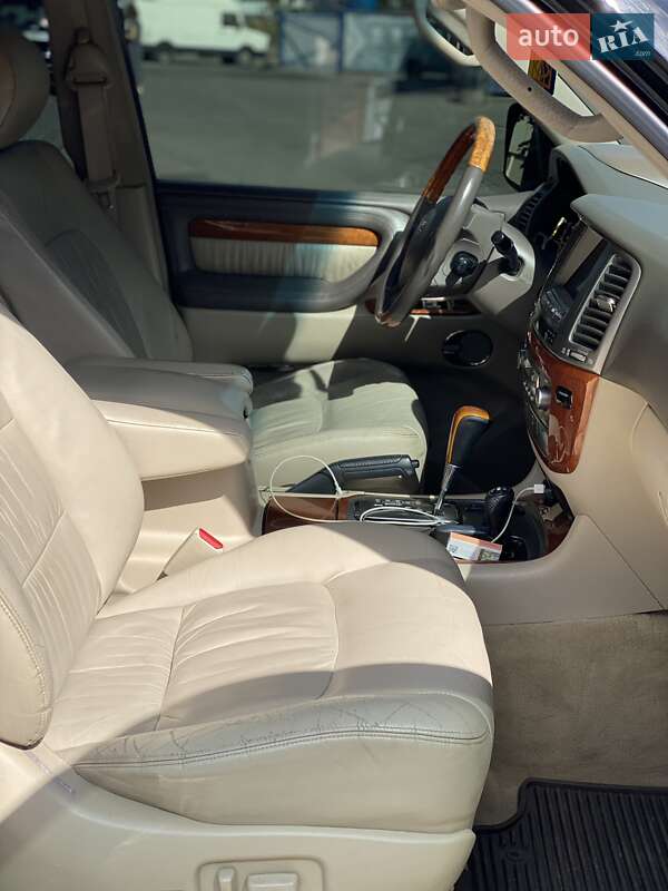 Позашляховик / Кросовер Lexus LX 2004 в Львові