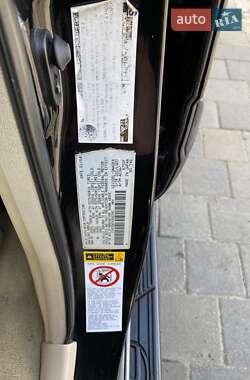 Внедорожник / Кроссовер Lexus LX 2004 в 