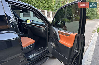 Внедорожник / Кроссовер Lexus LX 2017 в 