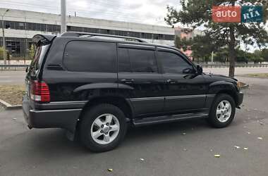 Внедорожник / Кроссовер Lexus LX 2005 в 