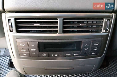 Внедорожник / Кроссовер Lexus LX 2008 в 