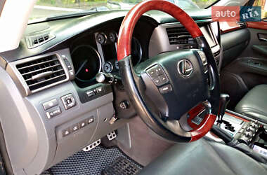 Внедорожник / Кроссовер Lexus LX 2008 в 