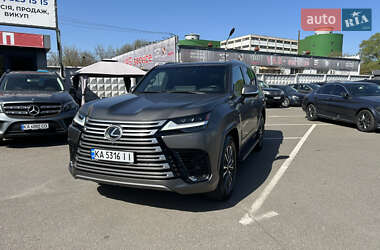 Внедорожник / Кроссовер Lexus LX 2022 в 