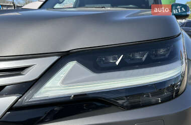 Внедорожник / Кроссовер Lexus LX 2022 в 
