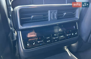 Внедорожник / Кроссовер Lexus LX 2022 в 