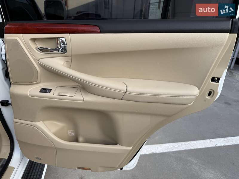 Внедорожник / Кроссовер Lexus LX 2010 в Киеве