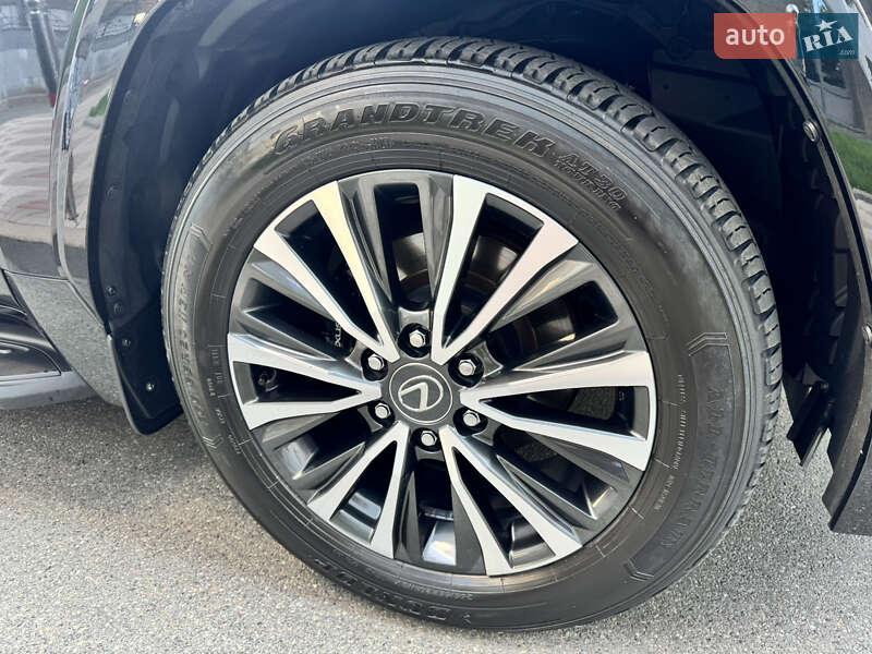 Позашляховик / Кросовер Lexus LX 2024 в Києві