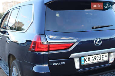 Внедорожник / Кроссовер Lexus LX 2017 в 