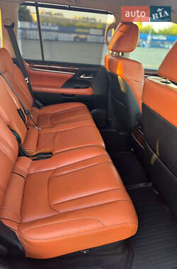 Позашляховик / Кросовер Lexus LX 2017 в Києві