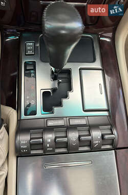 Внедорожник / Кроссовер Lexus LX 2010 в 