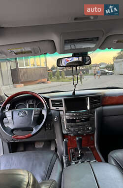 Позашляховик / Кросовер Lexus LX 2008 в 
