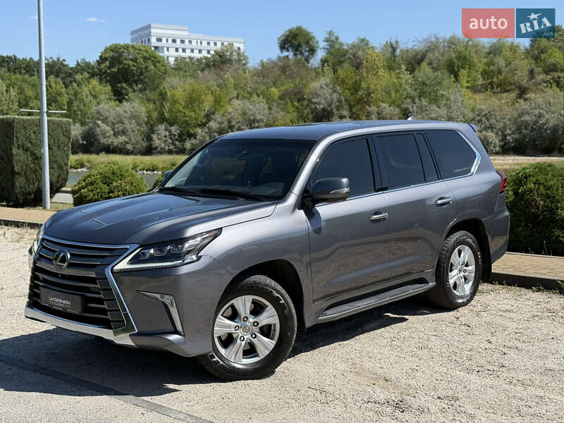 Внедорожник / Кроссовер Lexus LX 2016 в Днепре