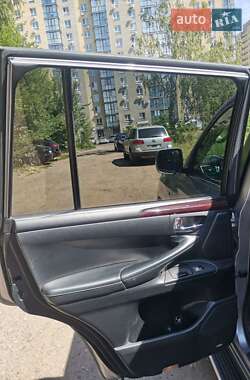 Внедорожник / Кроссовер Lexus LX 2010 в 