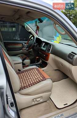 Позашляховик / Кросовер Lexus LX 2006 в 