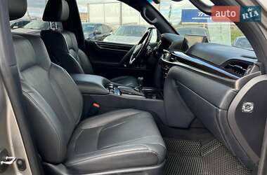 Внедорожник / Кроссовер Lexus LX 2021 в 