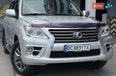 Внедорожник / Кроссовер Lexus LX 2008 в 