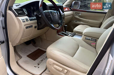 Внедорожник / Кроссовер Lexus LX 2008 в 