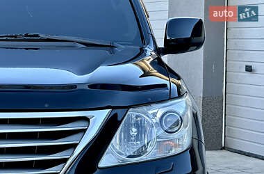 Позашляховик / Кросовер Lexus LX 2009 в 