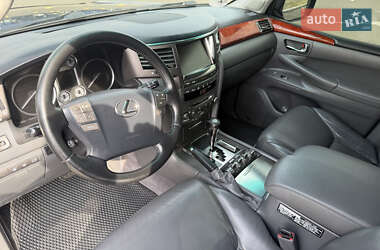 Внедорожник / Кроссовер Lexus LX 2008 в 