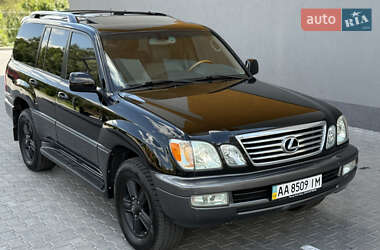 Позашляховик / Кросовер Lexus LX 2006 в 