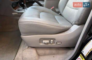 Позашляховик / Кросовер Lexus LX 2006 в 