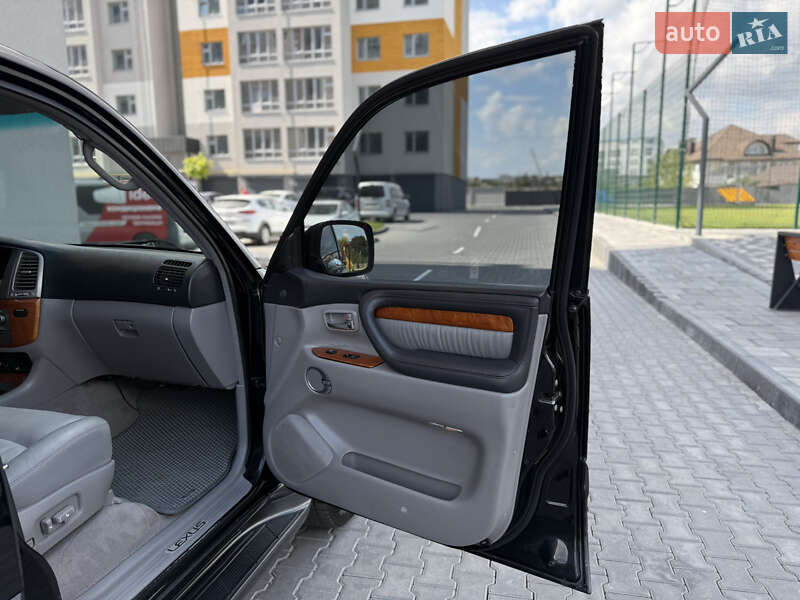 Внедорожник / Кроссовер Lexus LX 2006 в Хмельницком