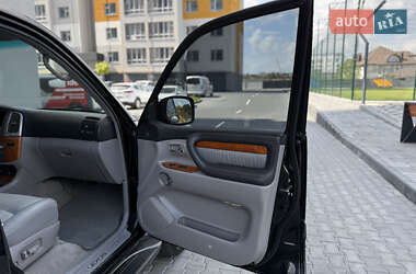 Позашляховик / Кросовер Lexus LX 2006 в 