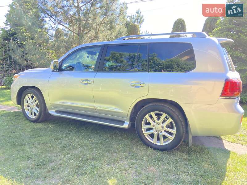 Внедорожник / Кроссовер Lexus LX 2008 в Днепре