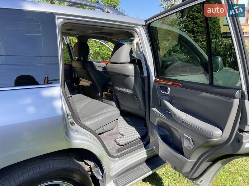 Внедорожник / Кроссовер Lexus LX 2008 в Днепре