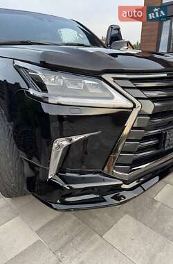 Внедорожник / Кроссовер Lexus LX 2019 в 